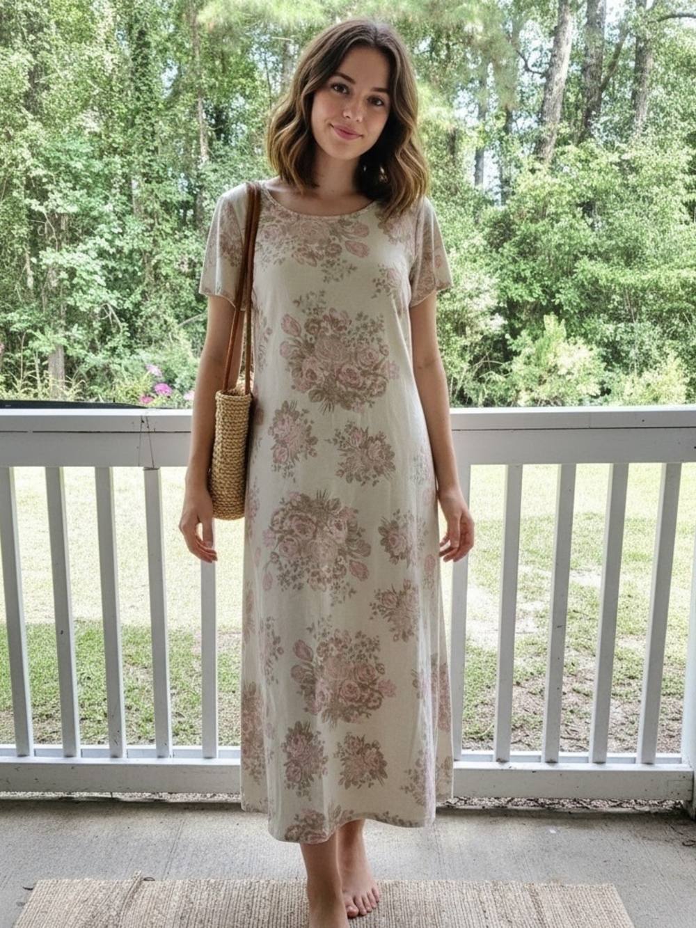 Vintage Eileen West Cream Maxi Dress with Soft Pink Floral Print